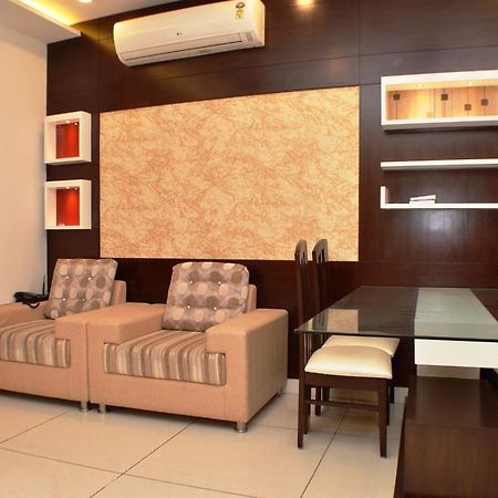 Luxury Inn New Delhi Extérieur photo